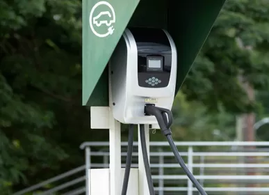 Discuter du système de recharge des véhicules électriques